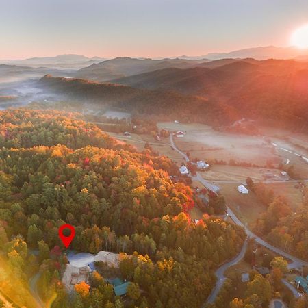 Love Me Tender Studio Cabin Sevierville Esterno foto